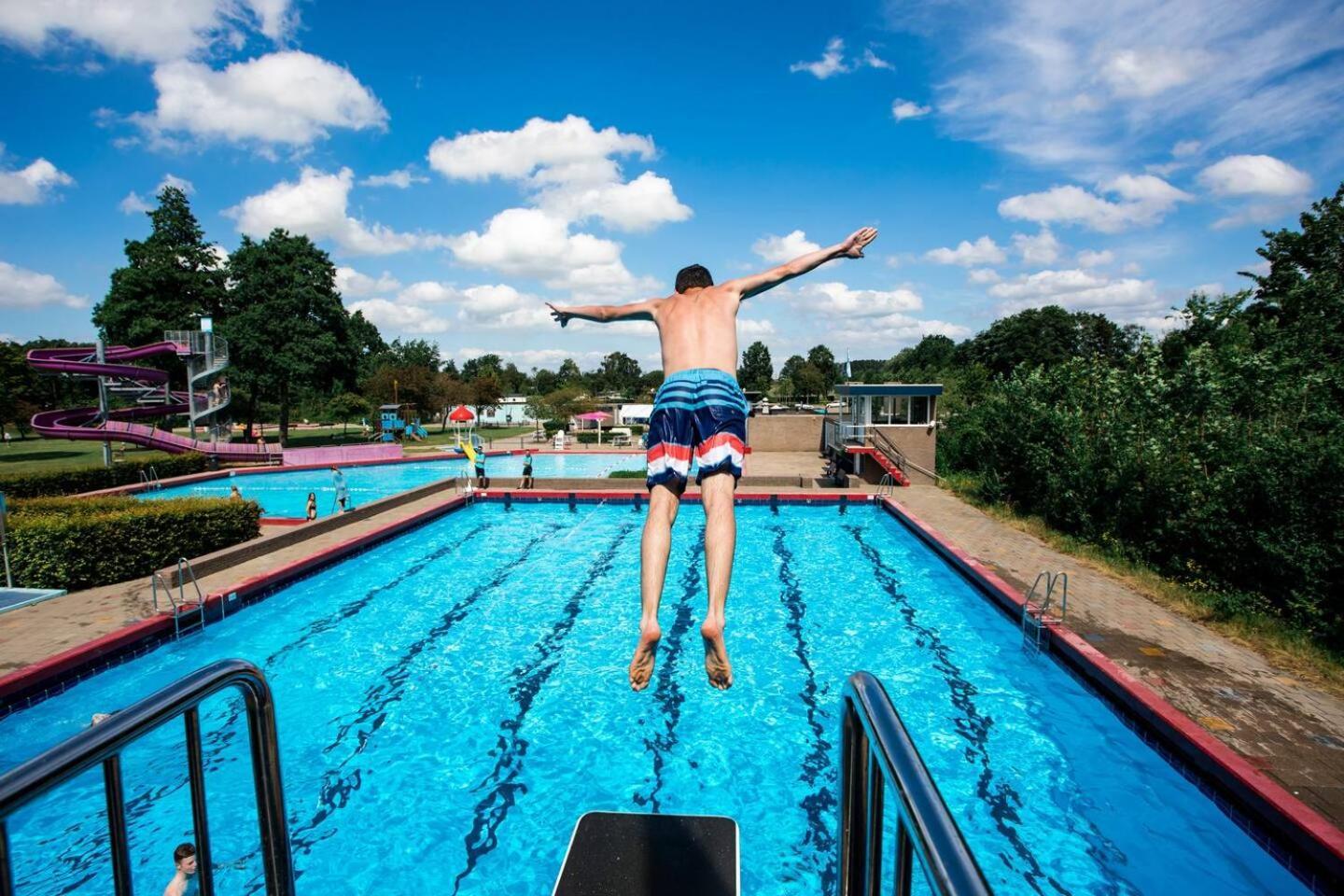 'Relax Lodge Sea' - Wellness Lodge In Zeeland - Private Sauna - Airco - Garden - Outdoor Swimming Pool - Free Wifi, Towels & Bed Linen Heinkenszand Esterno foto
