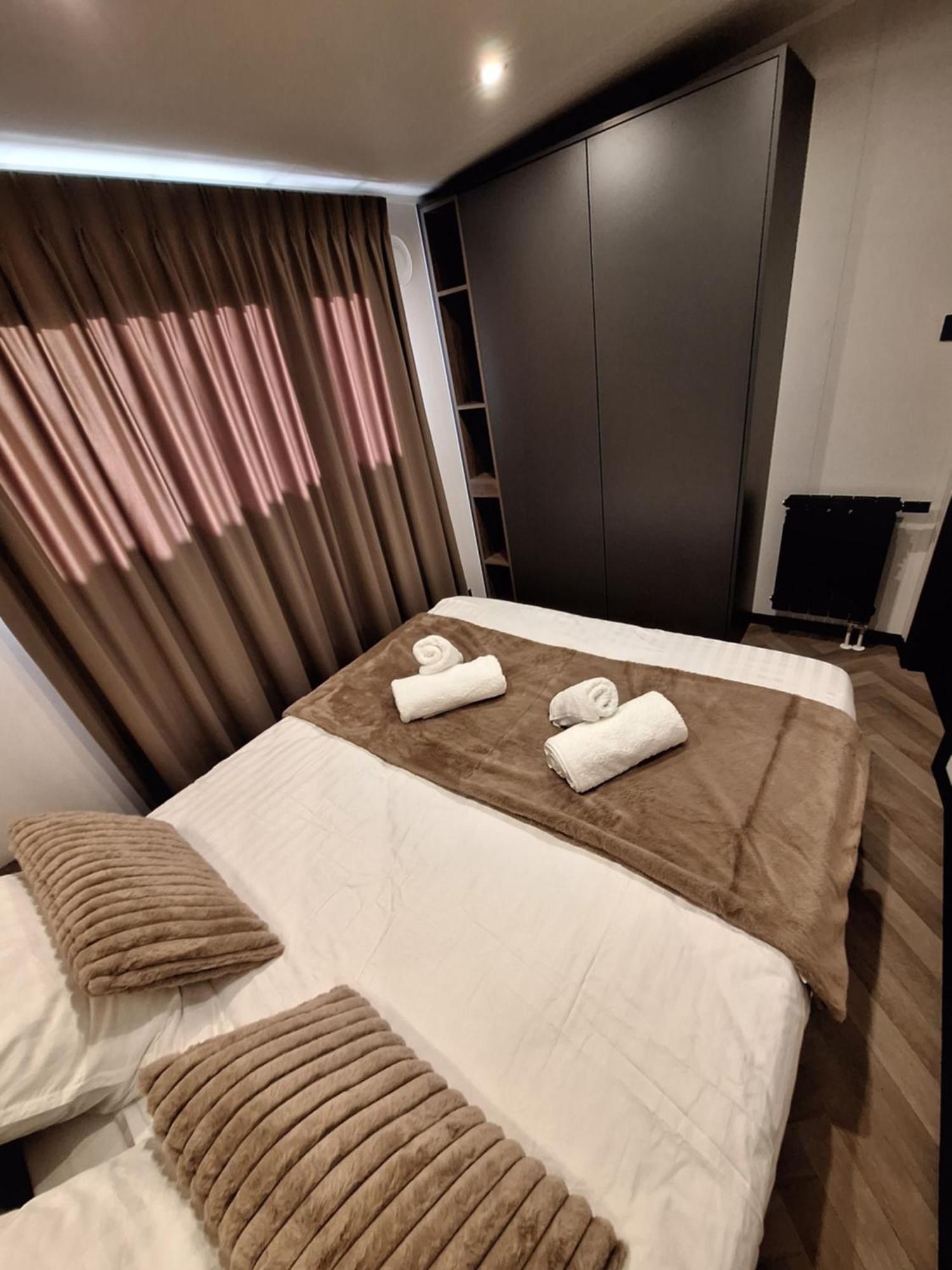 'Relax Lodge Sea' - Wellness Lodge In Zeeland - Private Sauna - Airco - Garden - Outdoor Swimming Pool - Free Wifi, Towels & Bed Linen Heinkenszand Esterno foto